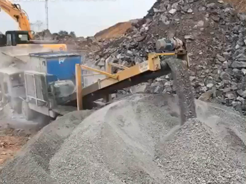 履帶式移動(dòng)破碎站