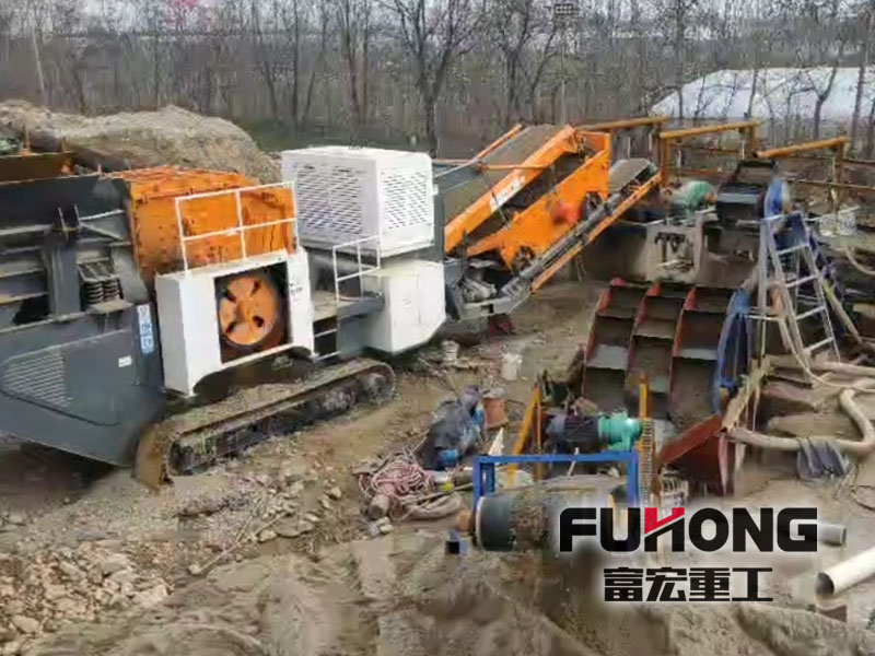 履帶式移動(dòng)破碎站 履帶式移動(dòng)破碎站